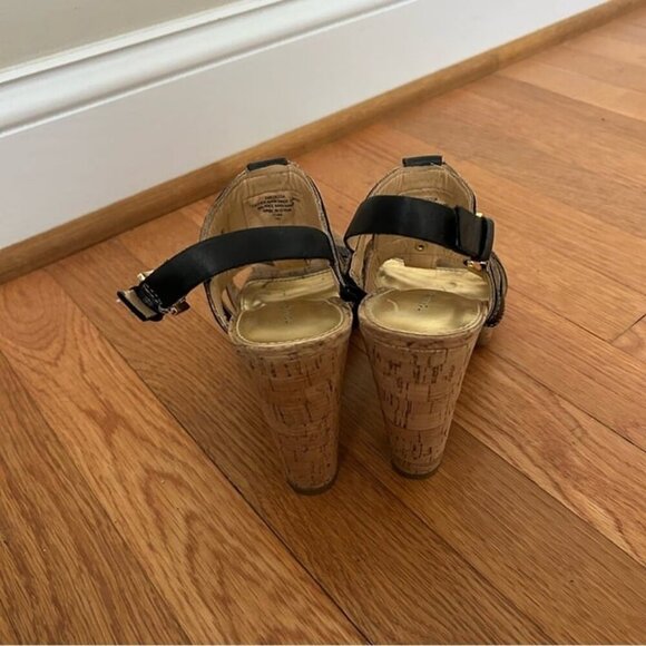 Tommy Hilfiger Edessa Platform Black Leather Pump Sandal Heels Women’s Size 7.5 - Picture 4 of 7